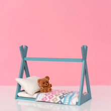 Load image into Gallery viewer, Triangle Frame Bed