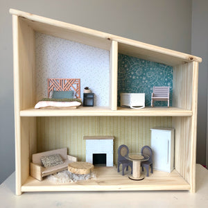 Dollhouse (Large)